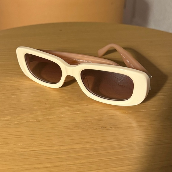 Linda Farrow x COS Rectangle Acetate Sunglasses - Picture 3 of 6